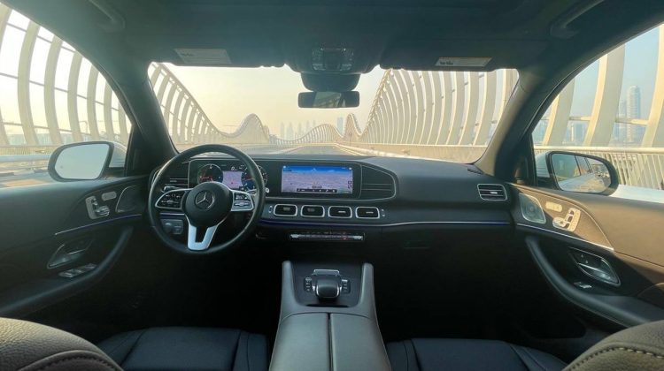 Mercedes GLE 350 Car Rental Dubai