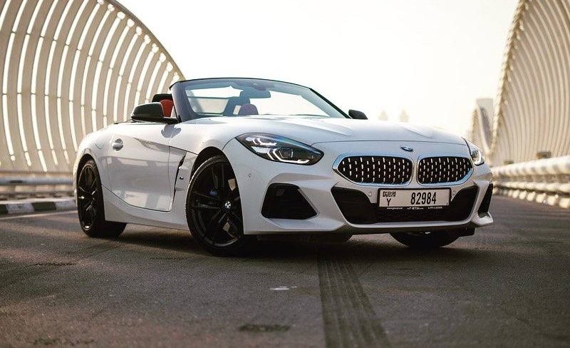 Белый BMW Z4 в аренду