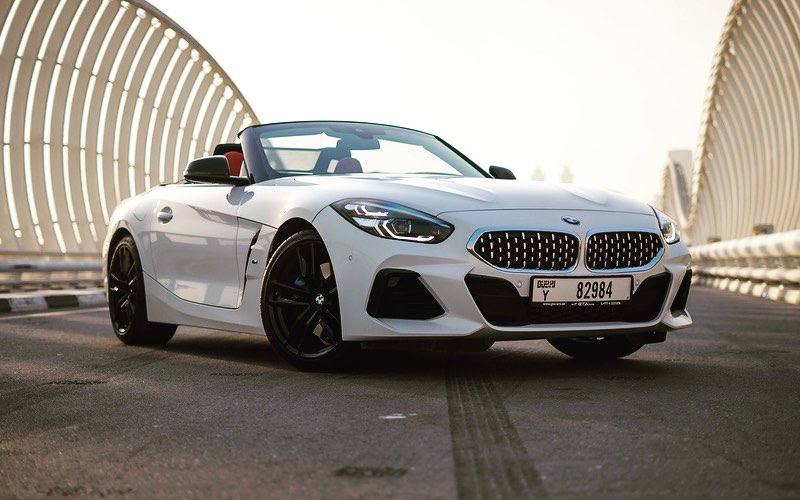 Mieten Sie ein BMW Z4 Cabrio in den Vereinigten Arabischen Emiraten – garantiert niedrigster Preis | Sky Luxse Autovermietung