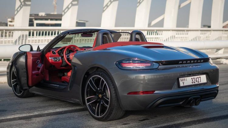 Porsche 718 Boxster S zu vermieten