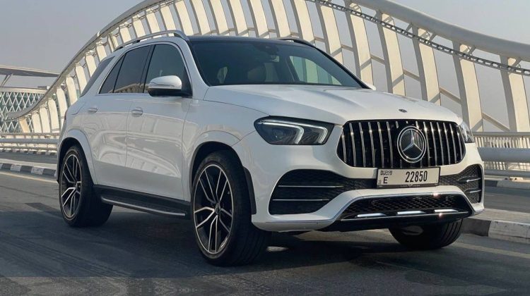 Mercedes-Benz GLE a noleggio