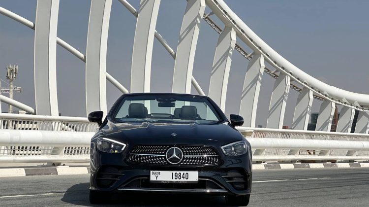 Mercedes E450 Cabrio zur Miete in Dubai