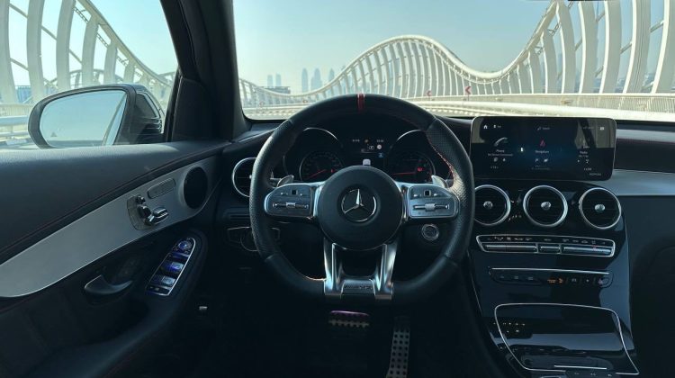 Аренда внедорожника Mercedes Benz GLC Coupe в Дубае