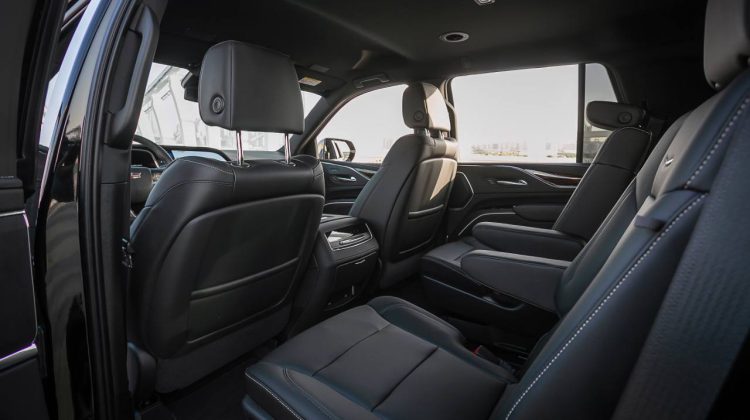 Cadillac Escalade05 Interior