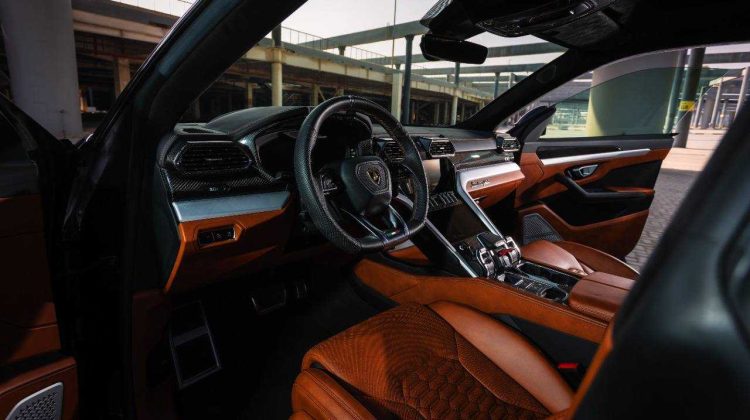 Lamborghini Urus 204 Interior