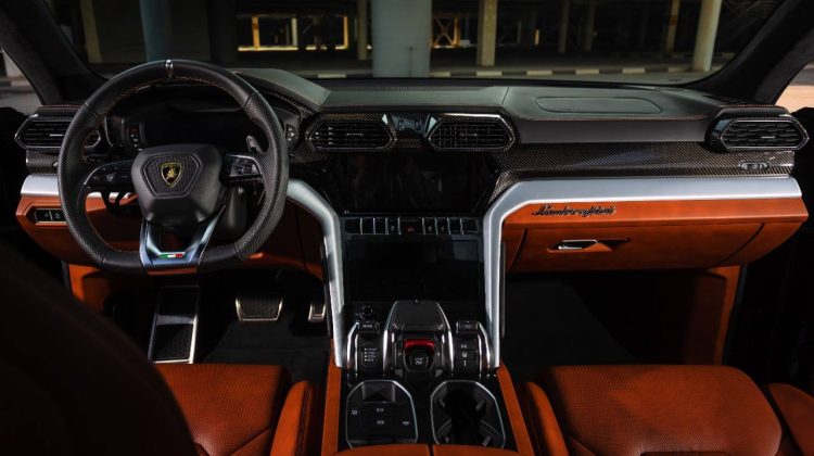 Lamborghini Urus 206 Interior