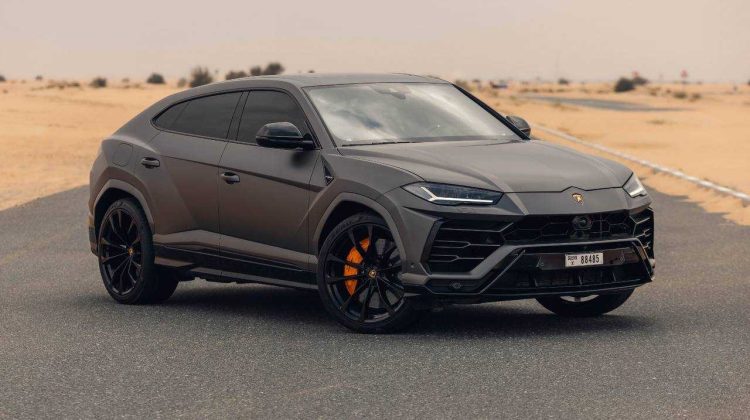 Rental Lamborghini Urus