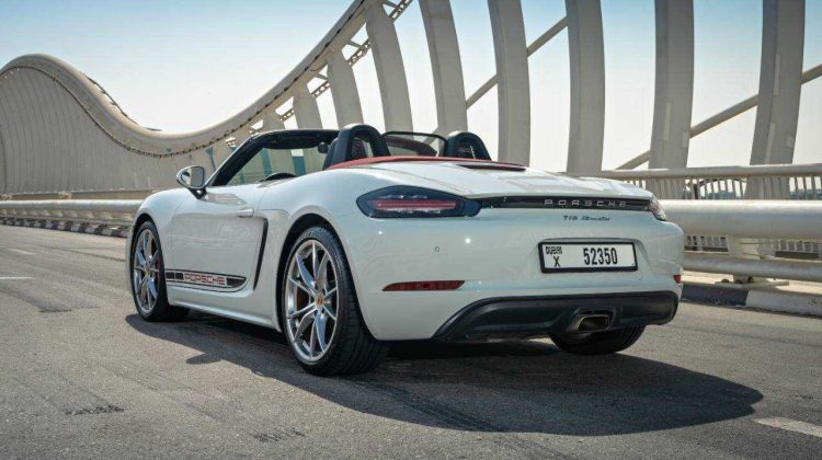 Rent Porsche Boxster 718 White