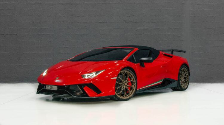 Lamborghini Huracan car rental in Dubai