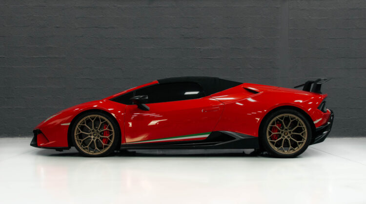 Lamborghini Huracan car rental in Dubai